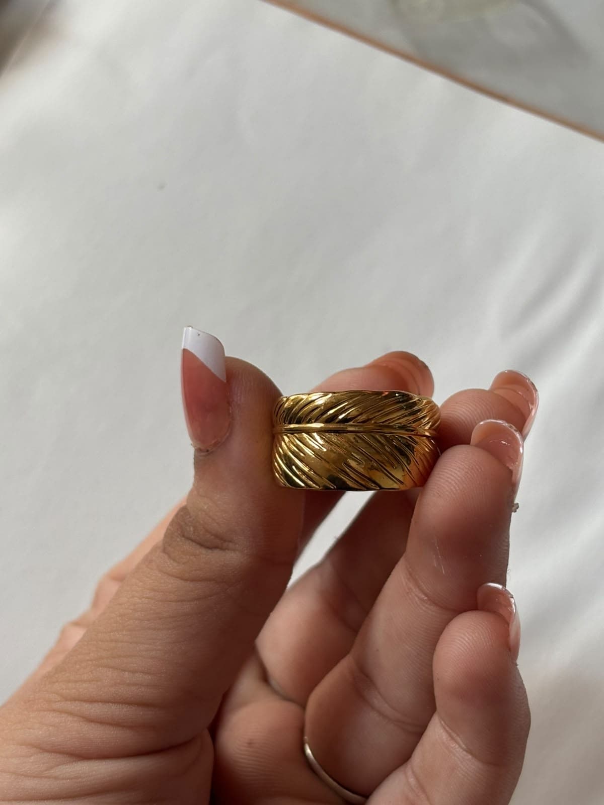 Feather rings
