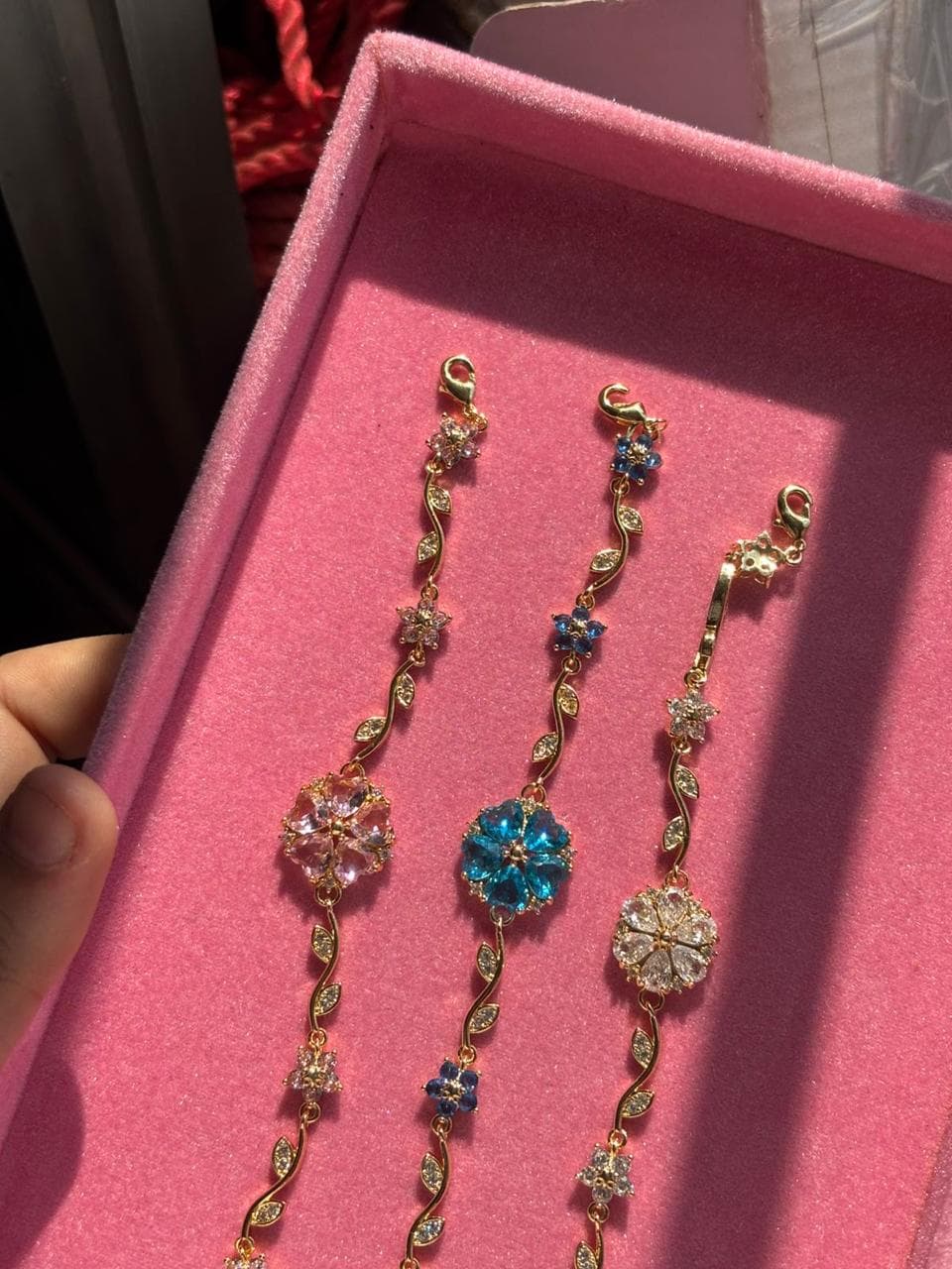 Flower bracelet thumbnail 2