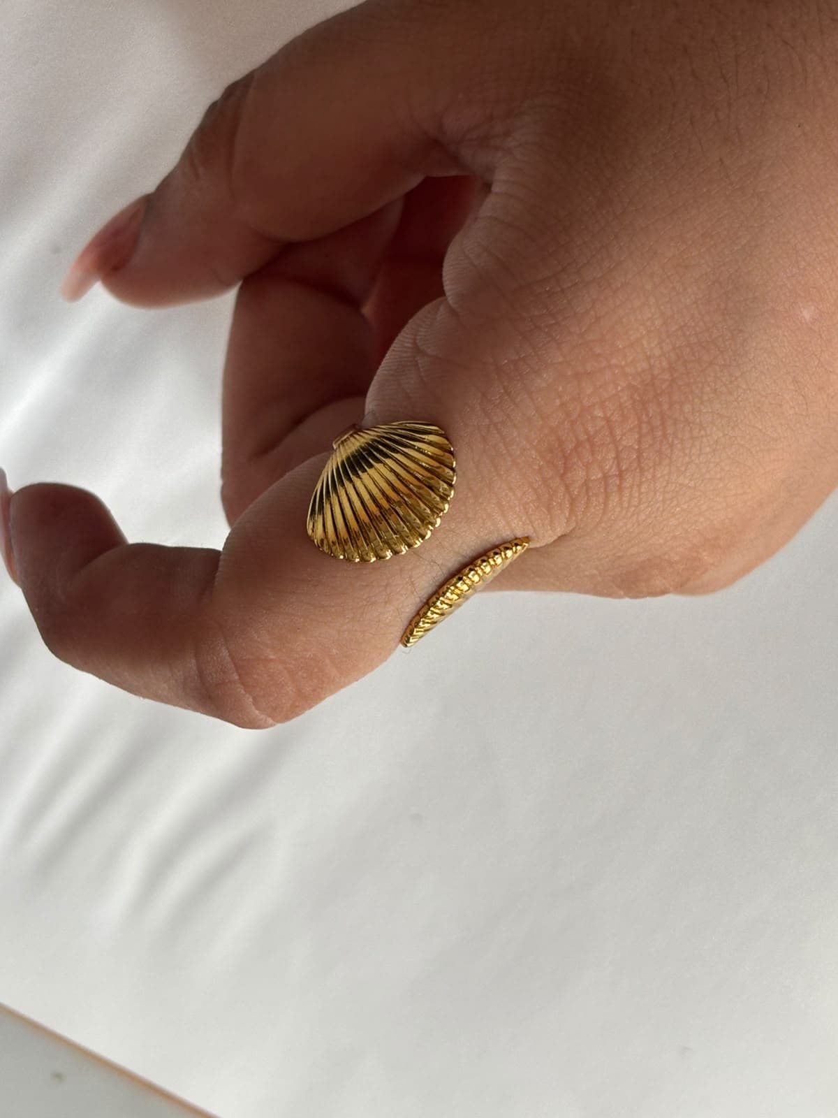 Golden Seashell ring thumbnail 2
