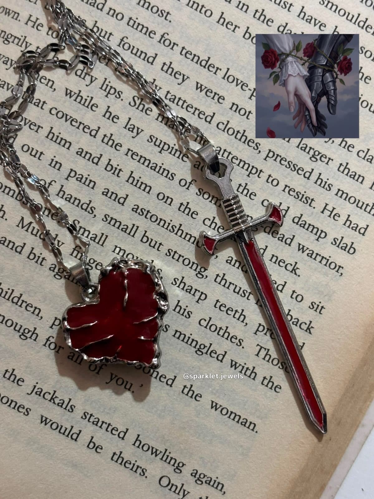 Love and war necklace thumbnail 3