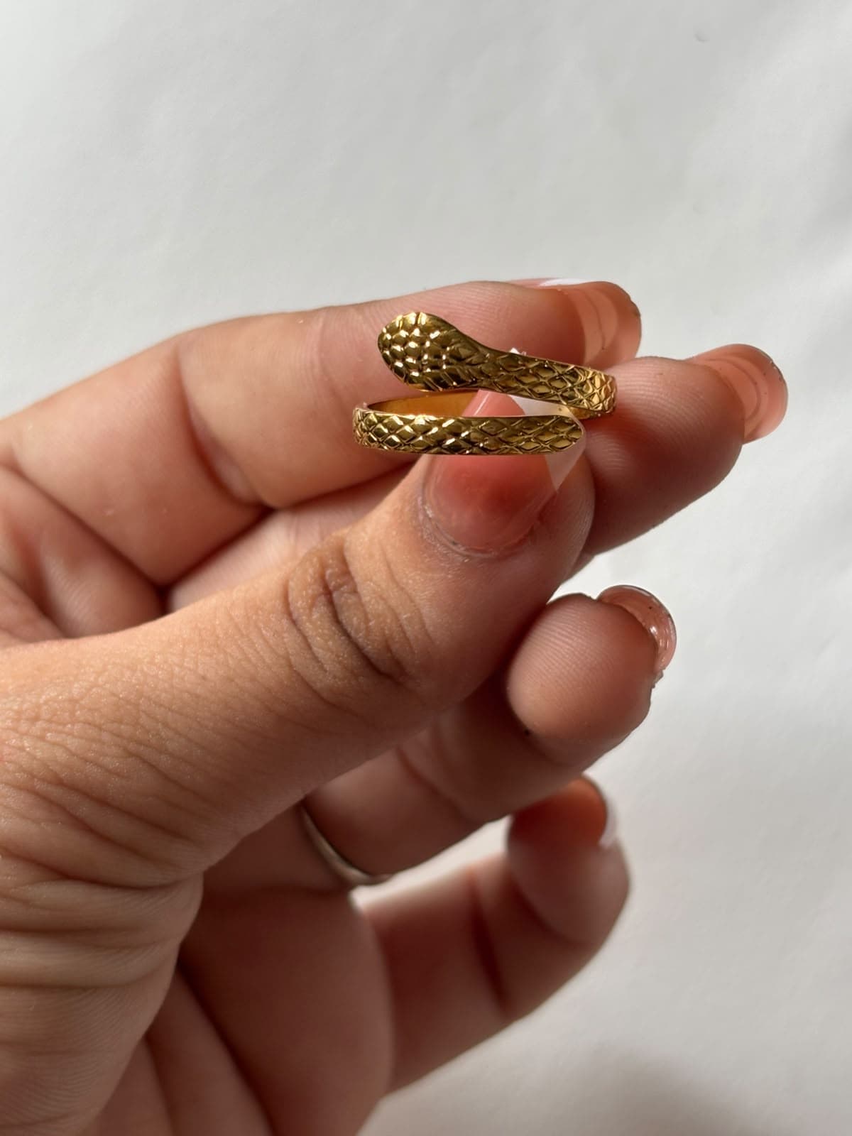 Mini golden snake ring