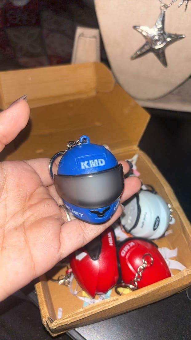 Mini moto keychain thumbnail 2