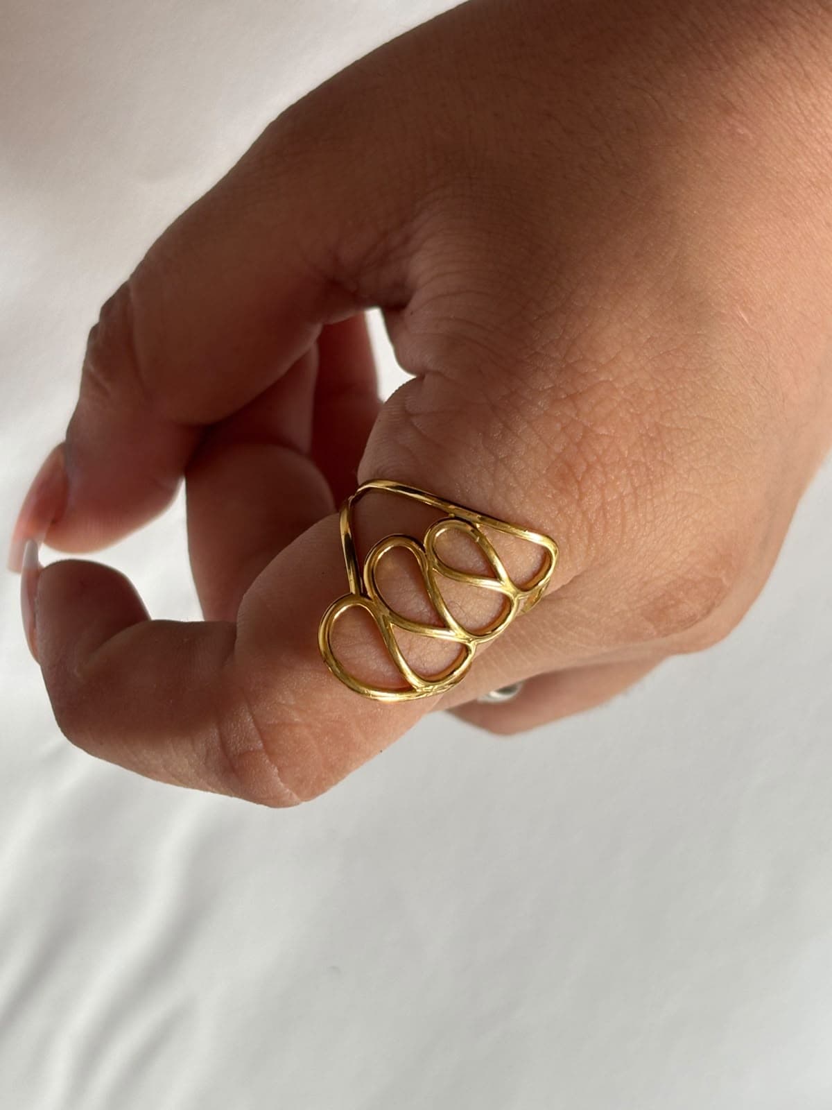 Twisted serpent ring